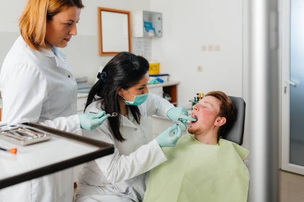 Best Emergency Treatment for Toothache in Centerville, IN